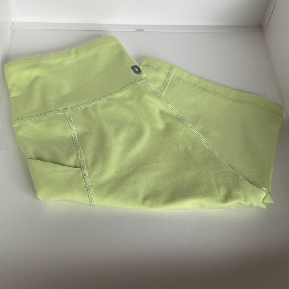 FIGS High Waisted Biker Shorts, Neon Green with Pockets Size M - Picture 2 of 6